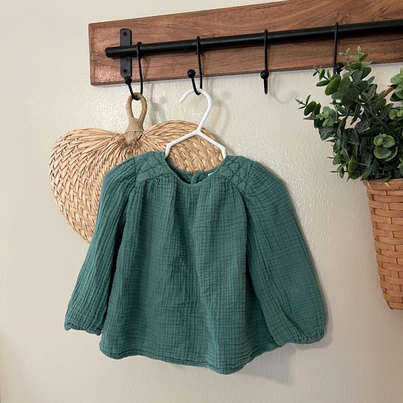 Zara Other - Zara Gauzy Blouse